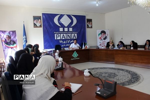 دوره آموزشی خبرنگاری، عکاسی و فن بیان  ویژه مسئولان انجمن اسلامی دانش‌آموزان دختر ارومیه