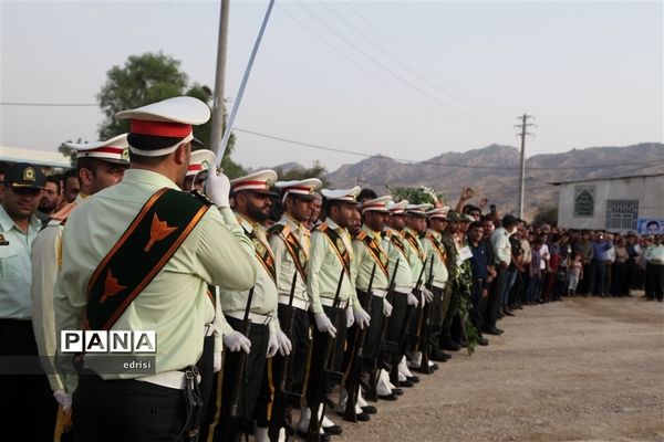 وداع باشکوه با پیکرسرهنگ شهیدعباس بهروزی درخِشت