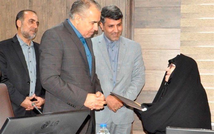 تجلیل از مادر گرامی معلم و شهید والا مقام دوران دفاع مقدس، محمد حسین تجلّی