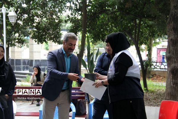 نشست هم‌اندیشی فعالان اجتماعی محیط زیست در محمودآباد