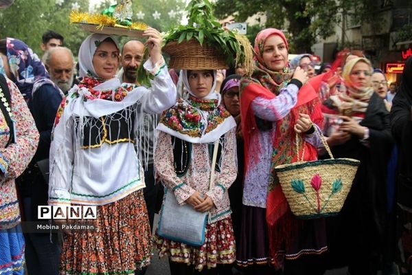 کارنوال محلی آغاز سال نوی تبری