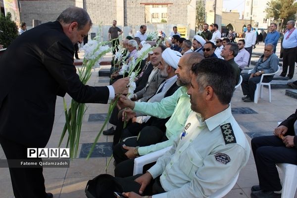 مراسم  عطر افشانی و گلباران مزار شهدا یادبود شهدای محراب و نماز جمعه در اسلامشهر