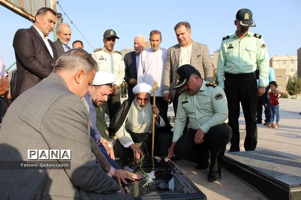 مراسم  عطر افشانی و گلباران مزار شهدا یادبود شهدای محراب و نماز جمعه در اسلامشهر