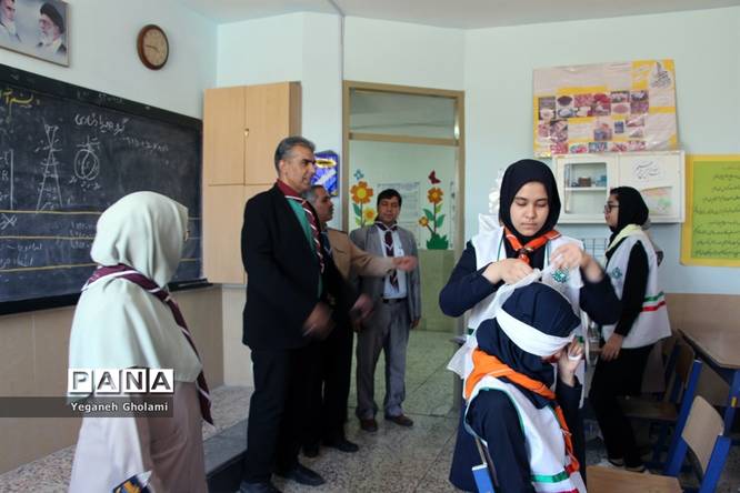 بازدید مدیر سازمان دانش‌آموزی استان از پایگاه‌های اوقات فراغت پیشتازان دختر