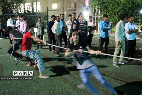 همایش شورای دانش‌آموزان پسر برتر در استان یزد