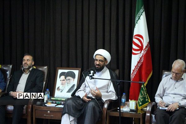 دیدار امام جمعه همدان با اصحاب رسانه به مناسبت هفته خبرنگار