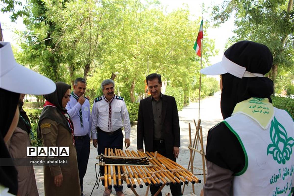 مدیر کل آموزش و پرورش استان کردستان بر مهارت آموزی اجتماعی دانش آموزان تاکید کرد