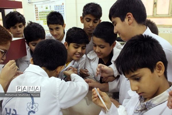 افتتاح نخستین آزمایشگاه سنجش و اندازه‌گیری دانش‌آموزی کشور در اهواز