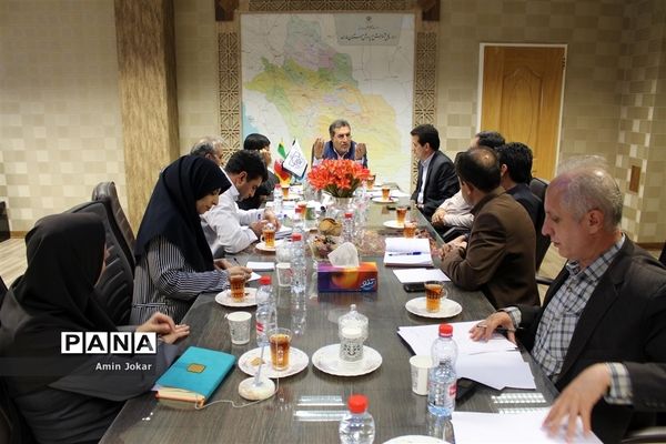 جلسه ساماندهی  پایگاه‌های تغذیه سالم در اداره‌کل آموزش و پرورش فارس