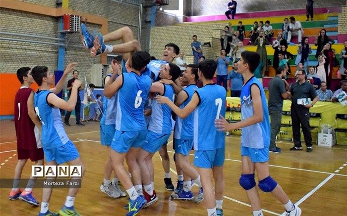 تیم های والیبال یزد و قزوین به فینال مسابقات دانش آموزی کشور راه یافتند
