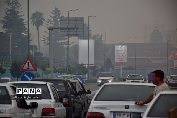 بابلسر غرق در در دود کاه و کلش