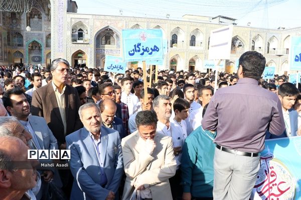 زیارت دسته جمعی دانش‌آموزان قرآنی سراسر کشور در حرم مطهر رضوی