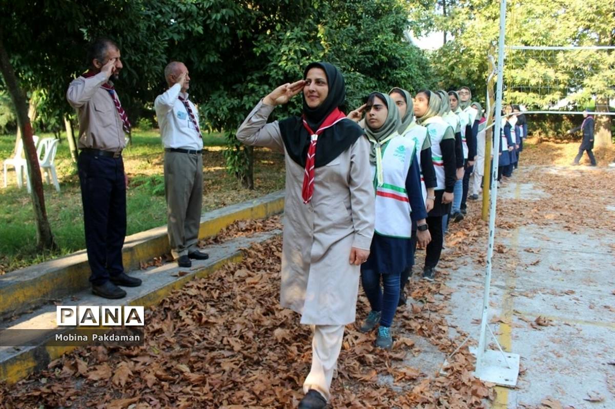 صبحگاه پیش‌ اردوی پیشتازان دختر سازمان دانش‌آموزی مازندران