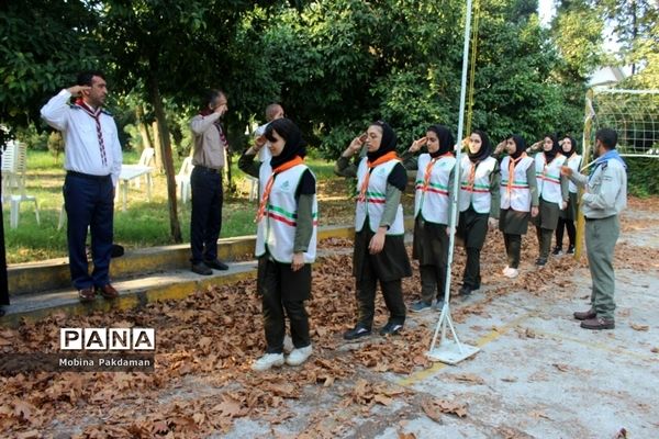 صبحگاه پیش‌ اردوی پیشتازان دختر سازمان دانش‌آموزی مازندران