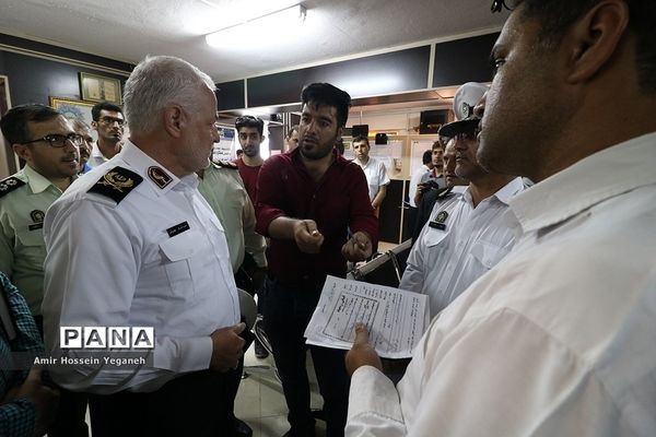 بازدید سرزده سردار هادیان فر از مرکز پلیس راهور و ساختمان جدید در حال احداث راهور جزیره کیش