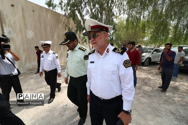 بازدید سرزده سردار هادیان فر از مرکز پلیس راهور و ساختمان جدید در حال احداث راهور جزیره کیش