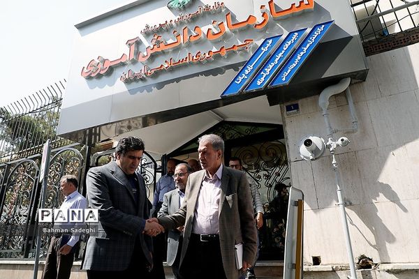 بازدید سخنگوی دولت از خبرگزاری پانا