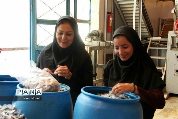 بازدید خبرنگاران از کارگاه‌های شرکت شهرک‌های صنعتی استان خراسان شمالی