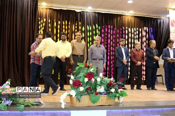 جشنواره ستارگان فرهنگی هنری آموزش و پرورش شهرستان آباده