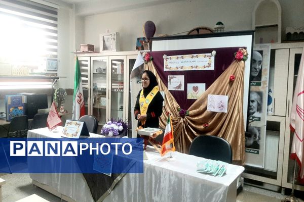  آیین گرامیداشت میلاد حضرت فاطمه(س) و روز مادر در مدارس شهرستان ملارد