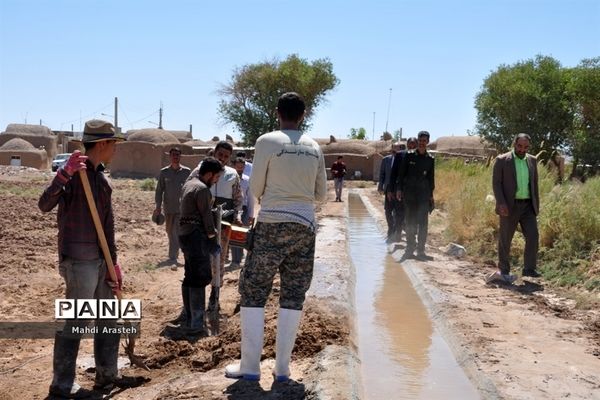 بازدید مسئولان از اردوی جهادی دانشجویان شهرستان خوسف