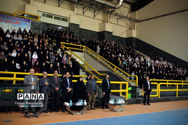 برگزاری مراسم تجلیل از منتخبان و نخبگان علمی فرهنگی هنری و قرآنی در چهار دانگه