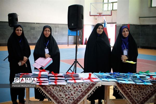برگزاری مراسم تجلیل از منتخبان و نخبگان علمی فرهنگی هنری و قرآنی در چهار دانگه