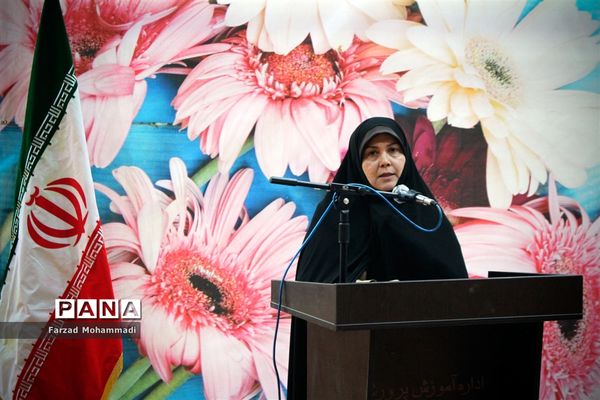 برگزاری مراسم تجلیل از منتخبان و نخبگان علمی فرهنگی هنری و قرآنی در چهار دانگه