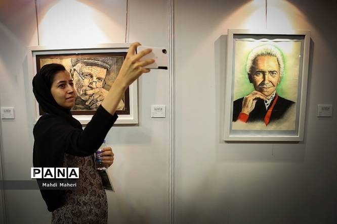 افتتاح نمایشگاه دستی تجسمی آثار دانشآموزان برگزیده مسابقات فرهنگی هنری