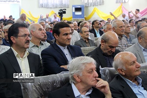 همایش فارغ التحصیلان دهه شصت در استان یزد
