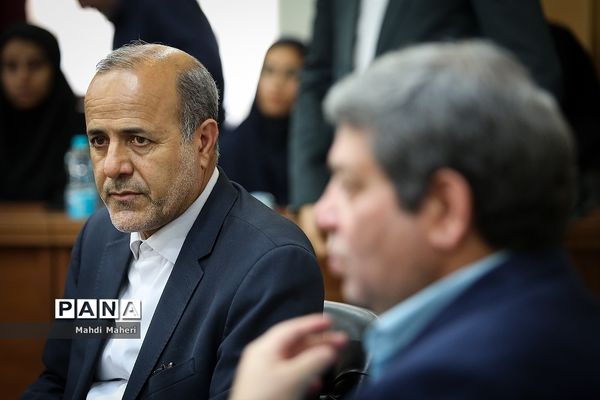 آیین تجلیل از رتبه های برتر کنکور سراسری سال 98