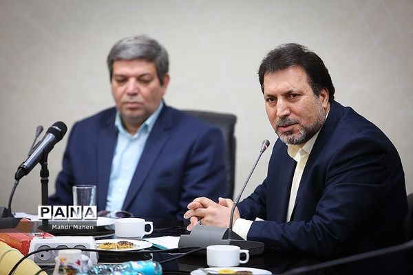 آیین تجلیل از رتبه های برتر کنکور سراسری سال 98