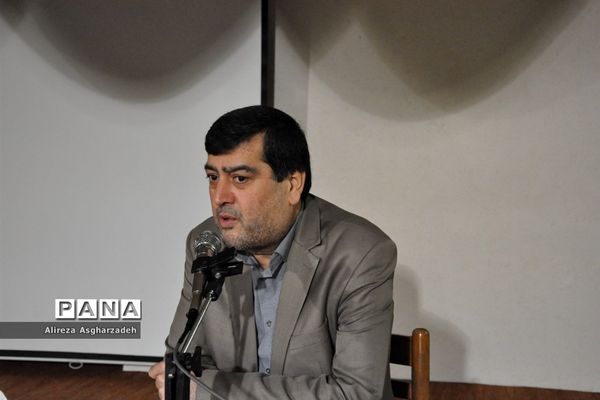 جلسه بررسی سرویس مدارس