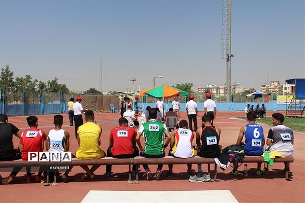مسابقات ورزشی دانش‌آموزان پسر در شهرکرد
