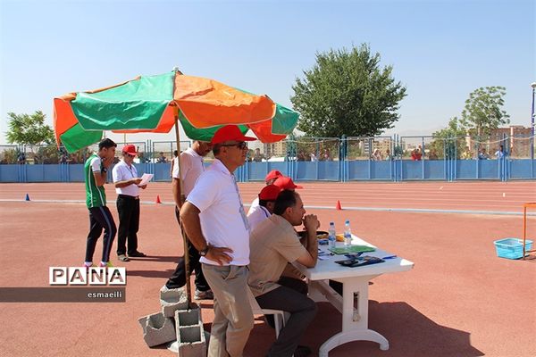 مسابقات ورزشی دانش‌آموزان پسر در شهرکرد