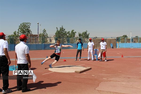 مسابقات ورزشی دانش‌آموزان پسر در شهرکرد