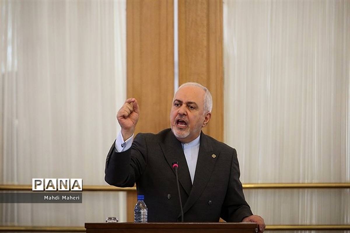 ظریف: ایران بسته پیشنهادی فرانسه را بررسی می‌کند