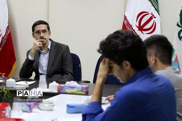 نشست ماهیانه مجلس دانش‌آموزی شهر تهران