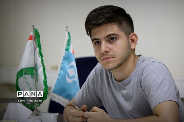 نشست ماهیانه مجلس دانش‌آموزی شهر تهران