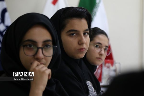 نشست ماهیانه مجلس دانش‌آموزی شهر تهران