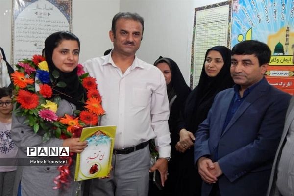 استقبال و تجلیل از دانش‌آموزان دختر افتخار آفرین استان بوشهر