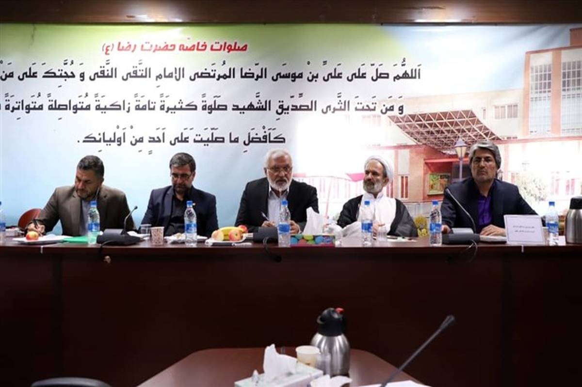 اولویت برنامه های پرورشی تقویت آموزه های دینی دانش آموزان است