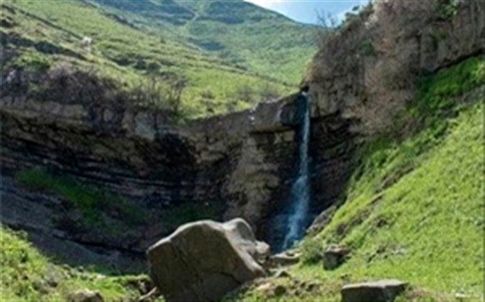 آبشار شوله لر دره سی و درختان گردوی کهنسال گرمی به ثبت ملی رسید