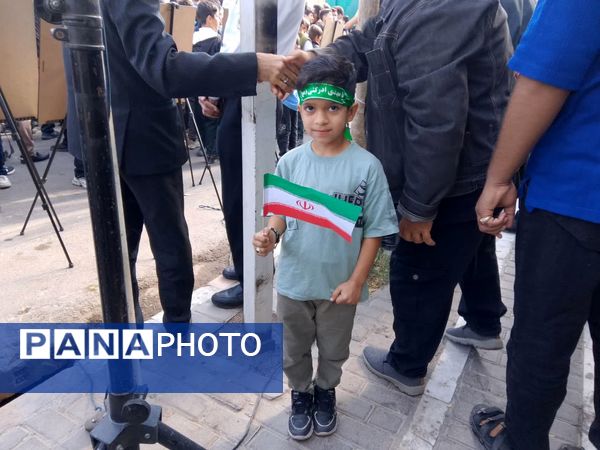 برگزاری راهپیمایی ۱۳ آبان با حضور پرشور مردم در شهرستان خواف 