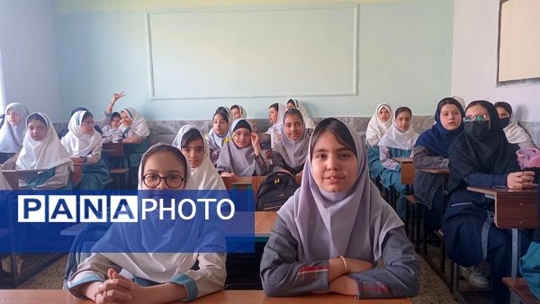 بوی علم و بوی دانش درهوای دبستان لطیفه