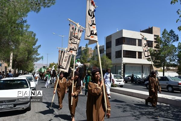 حرکت نمادین کاروان امام حسین علیه السلام در بیرجند