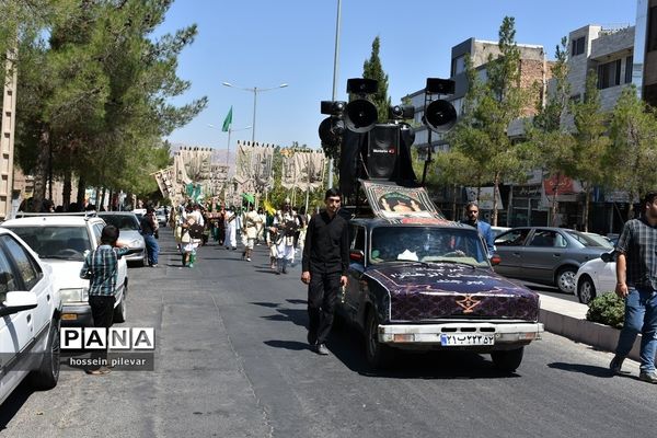 حرکت نمادین کاروان امام حسین علیه السلام در بیرجند