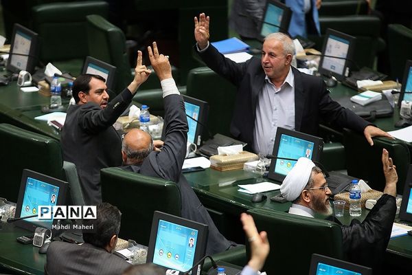 جلسه رای اعتماد به وزرای آموزش و پرورش و گردشگری