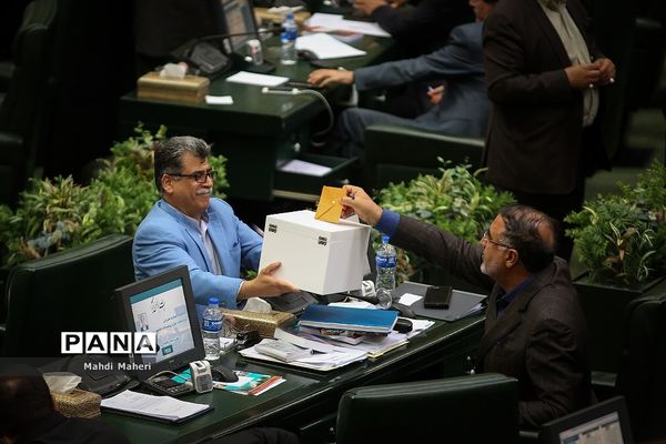 جلسه رای اعتماد به وزرای آموزش و پرورش و گردشگری