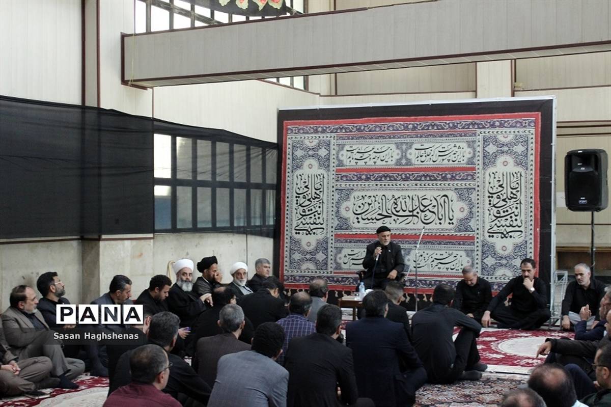 برگزاری مراسم عزاداری ابا عبدالله حسین(ع) درفرمانداری اسلامشهر